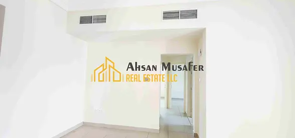 NO COMMISSION//4CHQS PAYMENT//BALCONY ALSO HAVE// EASY EXIT TO DUBAI NEAR SAHARA CENTRE AND NEAR RTA BUS STOP LAST UNI1 2BHK 2FULL WASHROOMS ,AL NAHDA SHARJAH