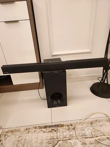 Samsung HW-M450 Soundbar + Wireless Subwoofer