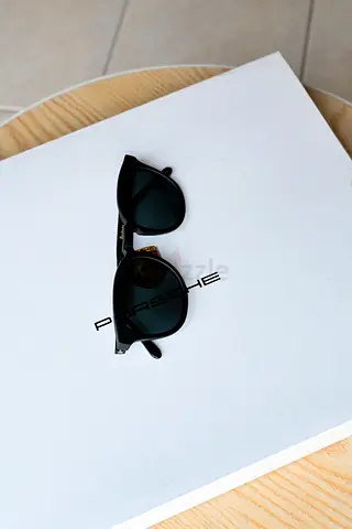 illesteva polarized wayfarers