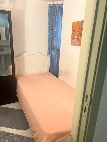 LADIES ONLY: Single Room with Bathroom Sheikh Zayed Road