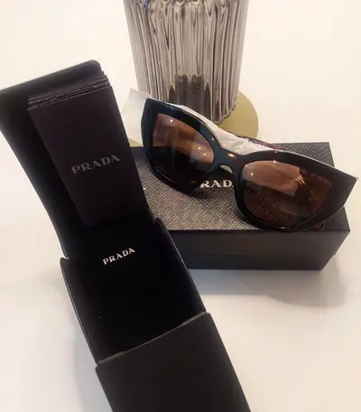 Prada logo Woman Sunglasses