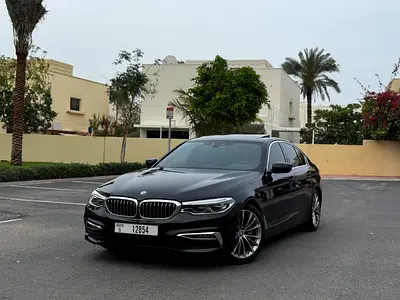 BMW 5-Series 530i Luxury Line 2019 GCC Specs