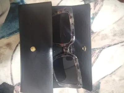 Ladies sun glass branded only 15 dhs