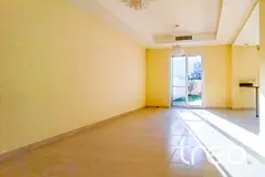 Near the Lake / Single row / Stannard