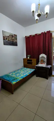 Neat and clean bedspace in bur Dubai - family sharing apartment