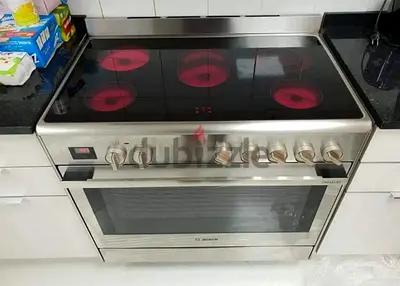 Selling BOSCH Series 8 Model Italy 5 Hobs Full Electric Ceramic Cooker Range Size 90 cm