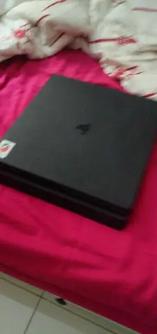 Sony PlayStation 4 Console for sale including 1 controller for 500 best condition