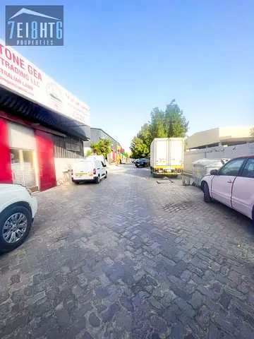 Warehouse for rent in Al Quoz