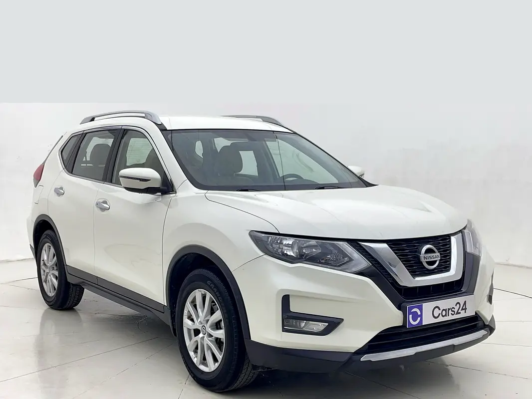 Nissan X-Trail 2022 — photo 1 of 13