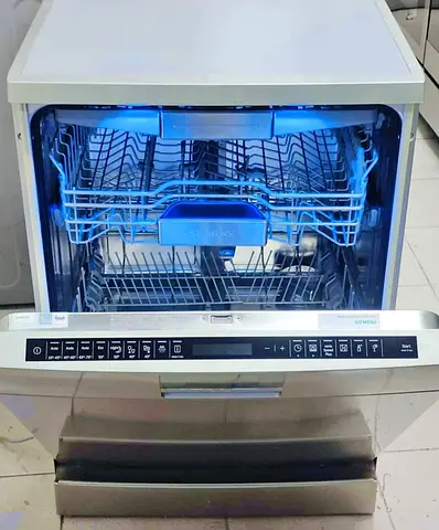 Siemens iQ700 High-End Dishwasher – 3 Rack German Engineering - Zeolith Technology