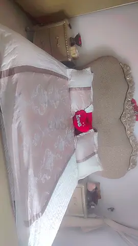 Full bedroom