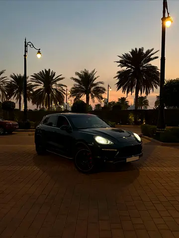 PORSCHE CAYENNE TURBO 550HP