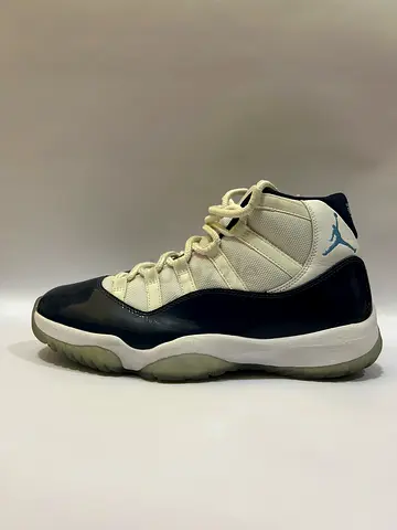 Air Jordan 11 retro - White University Blue