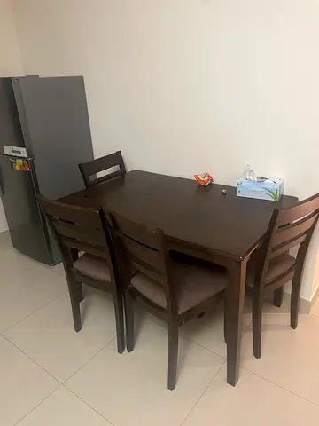 Dining table set