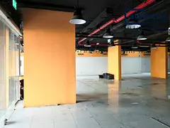 Spacious Showroom in Prime Area of Hor Al Anz East