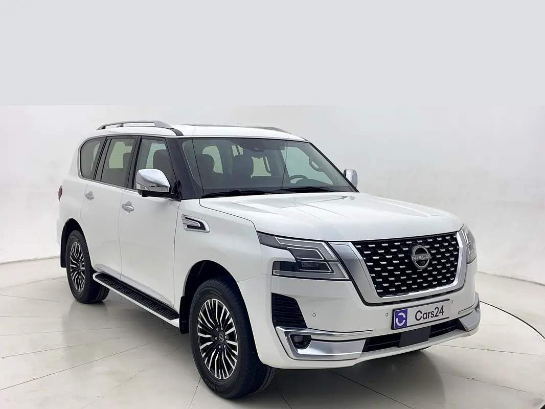 Nissan Patrol 2023 — photo 1 of 13