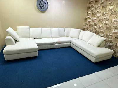 Same like new the one brand Ushape sofa