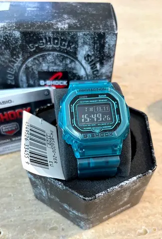 Casio G-shock DW-B5600G-2ER