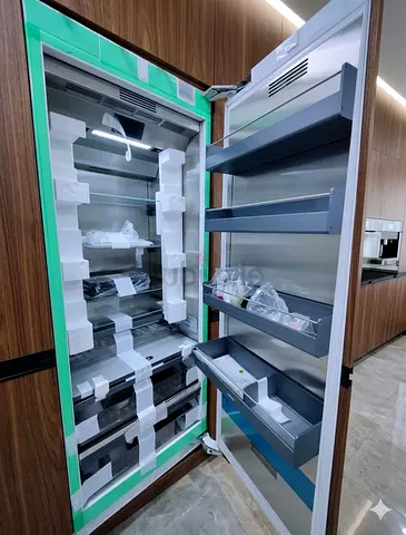 GAGGENAU LATEST MODEL RC472304 REFRIGERATOR built-in fully-integrated brand new