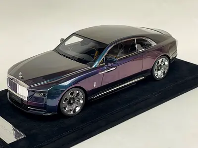 1/18 Rolls Royce Spectre DIECAST MODEL CAR