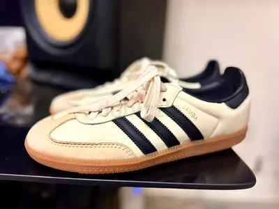 Adidas Samba Strata