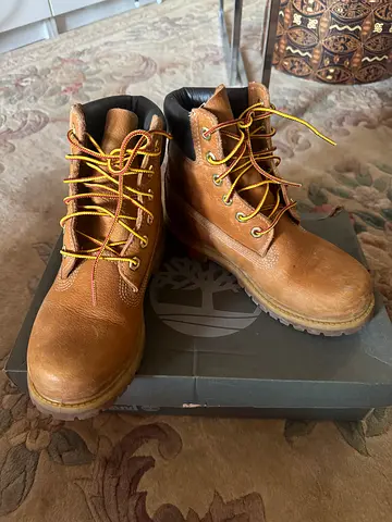 Timberland UNISEX Boots - Comfortable and Durable EU38