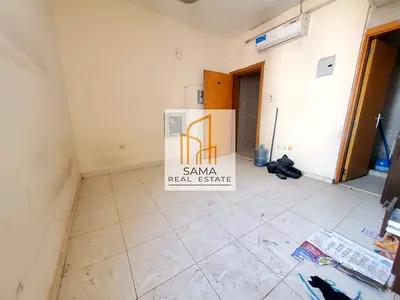 Studio Room Available For Bachlar || Free Maintenance || Near Muwalieh Park ||