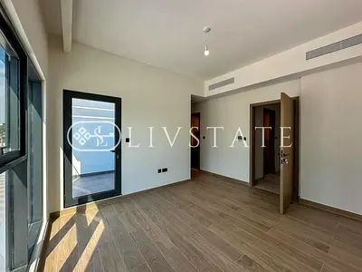 Stunning 4 BR Townhouse | Largest Layout | Single Row