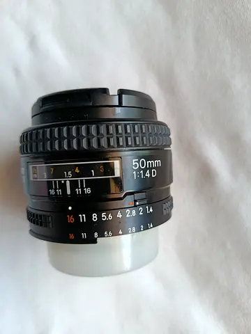 Nikon 50mm f1.4D full frame DSLR Lens