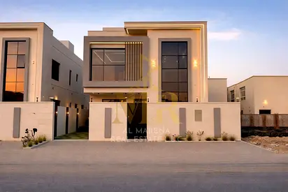 امتلك فيلا فاخرة مع رووف و مسبح بسعر شامل رسوم التسجيل والتملك على الشارع الرئيسي جاهزة للسكن في أرقى مناطق عجمان تملك حر