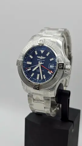 Breitling Avenger GMT 45mm
