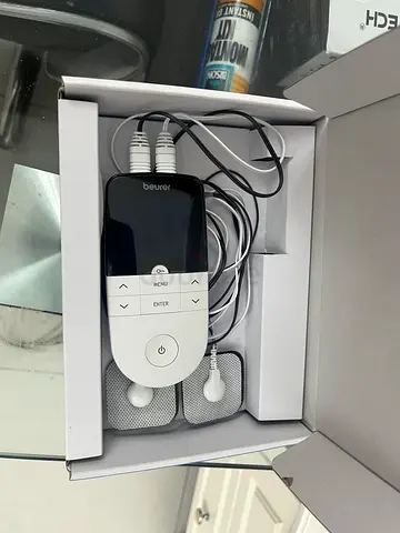 Digital TENS/EMS unit
3-in-1: Simple Pain Relief (TENS) / Muscle training and -regeneration (EMS) /