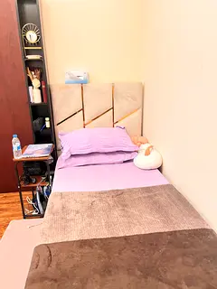 COZY BED FOR LADIES.