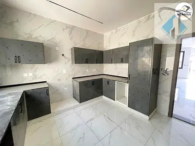 فيلا جديدة بالحيلو تشطيب جيدوموقع رائع وسعر ممتاز
