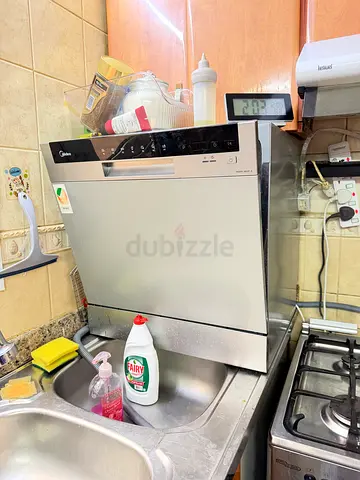 Compact Dishwasher in Excellent Condition