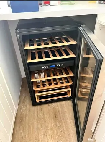 Hoover 33 bottle dual zone wine fridge