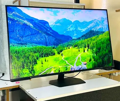 Samsung Odyssey Neo G7 43-inch is a flat, 4K UHD smart gaming monitor with a 144Hz refresh rate, 1ms