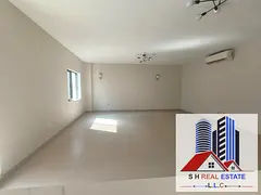 Specious 3Bhk with Close Kitchen All Amenities near to metro just 115k