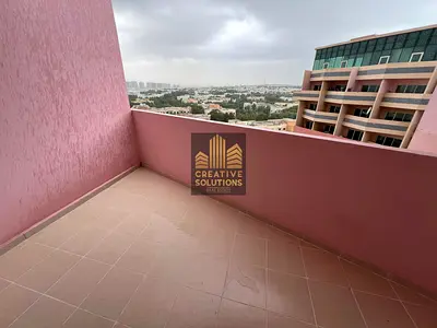 OPEN KITCHEN WITH BALCONY CHILLER FREE NEAR TO METRO