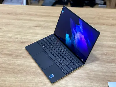 Dell XPS 13 9310 Intel Core i7-1165G7 16GB RAM 512GB SSD 13 Inch Touchscreen Laptop