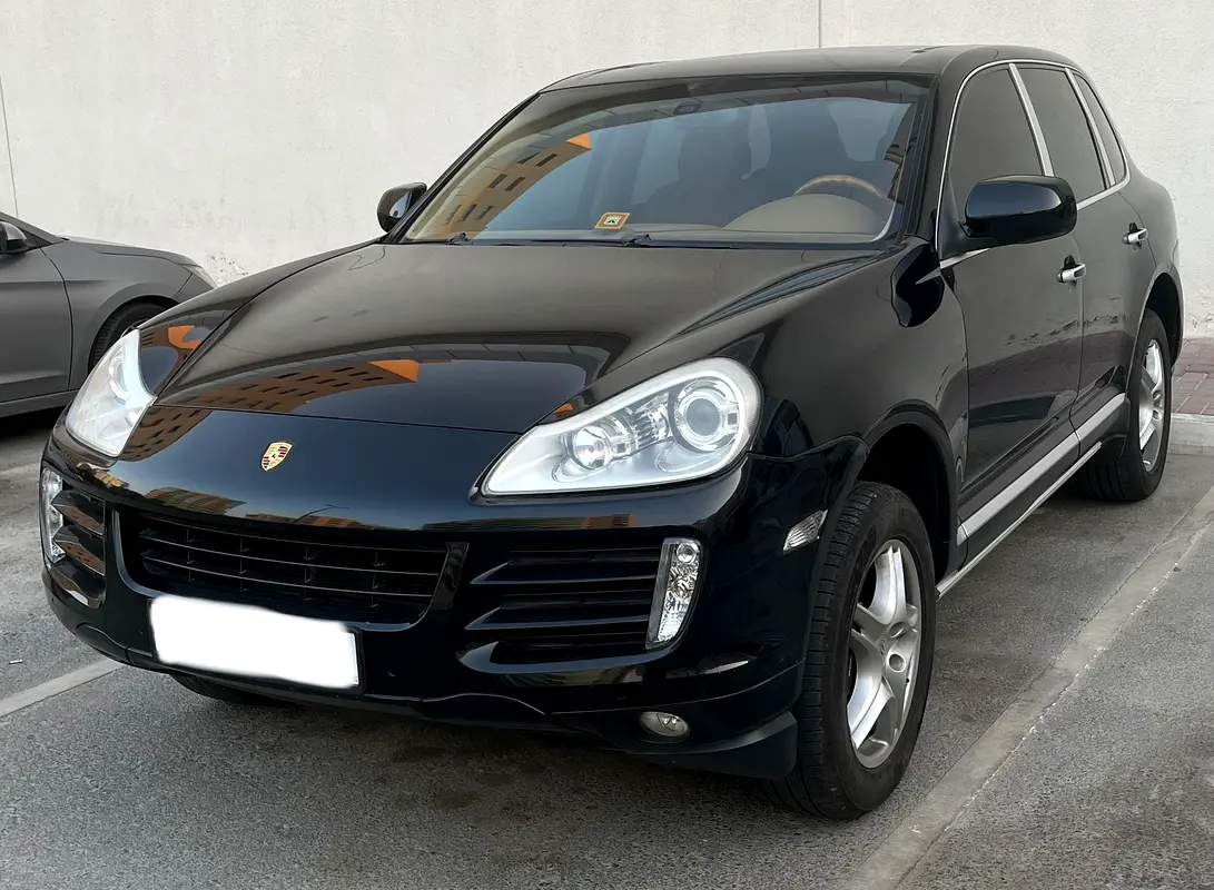 Porsche Cayenne 2008 — photo 1 of 10