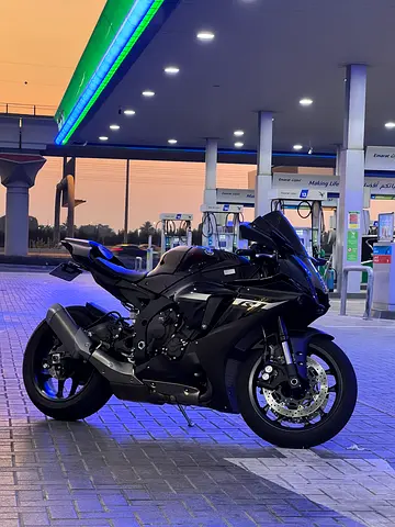 YZF Yamaha R1 2024