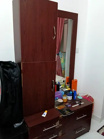 Dressing table with mirror