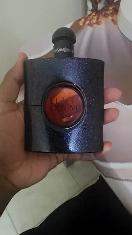 Yves Saint Laurent Black Opium Perfume