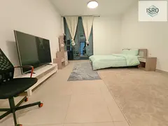 Fully furnished studio available for monthly.