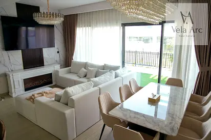 Fully Furnished | Single-Row | Near Lagoon & Parks