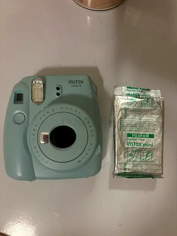 Fujifilm Instax Mini 9 Instant Camera with 10 Film Pack