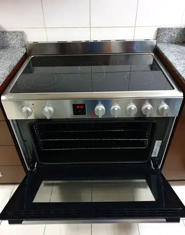 Selling BOSCH 90×60 cm 5 Eyes Full Electric Ceramic Cooker Range