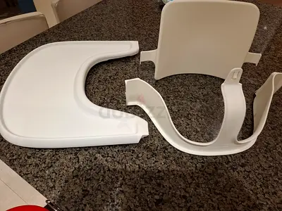 Stokke Tripp trapp baby set and tray in excellent condition (chair not included)