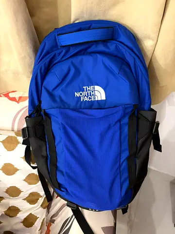 For sale – The North Face Recon Backpack – 350 AED